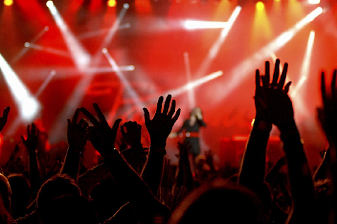 Festive concert of popular artists on the Central Alley of VDNKh on August 1